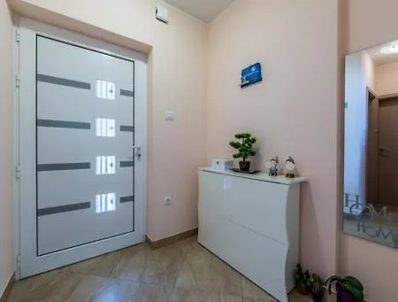 Apartament Karlo